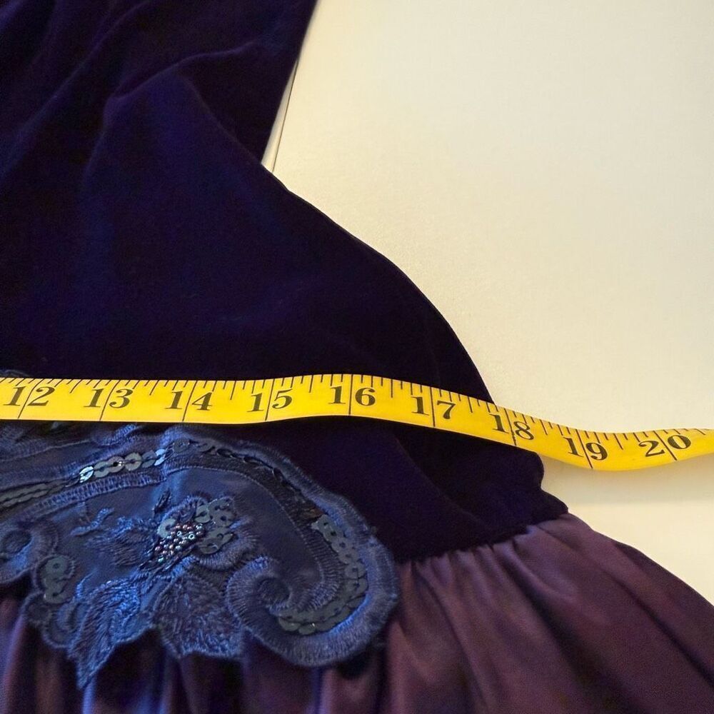 Vtg Niki Originals Purple Velvet and Satin Romantic Dropped Waist Dress Sz 6 - Picture 15 of 16